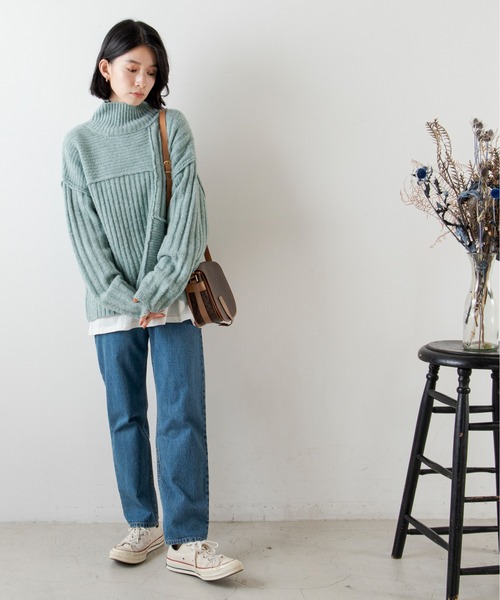 ANGIE（アンジー）の「ハイネックリブ切り替えニットプルオーバー（タートルネック）（ニット/セーター・レディース・ブラック/ベージュ/ブラウン/ピンク/イエロー/グリーン/アイボリー・FREE）」の14枚目の写真