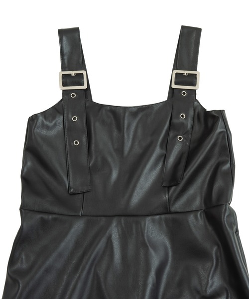 PUNYUS（プニュズ）の「フェイクレザージャンパースカート（ジャンパースカート・レディース・ブラック/ブラウン・4/3/2/1）」の9枚目の写真