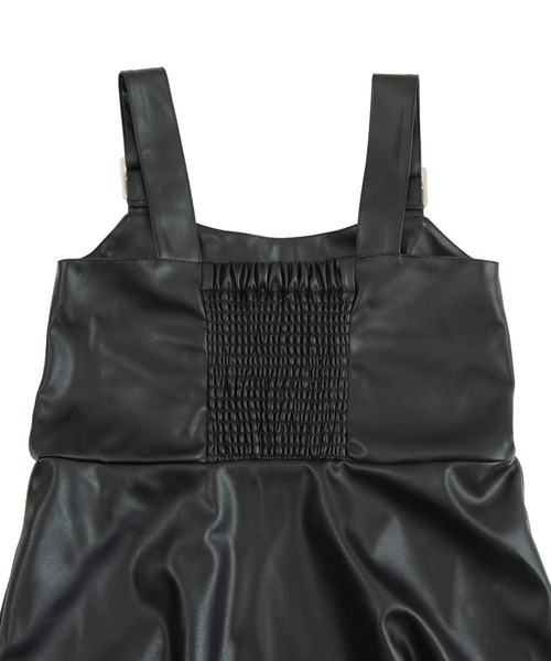 PUNYUS（プニュズ）の「フェイクレザージャンパースカート（ジャンパースカート・レディース・ブラック/ブラウン・4/3/2/1）」の12枚目の写真