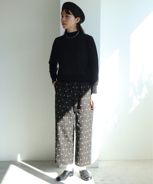 yuni（ユニ ）の「多色刺繍easy パンツ（その他パンツ）」 - WEAR