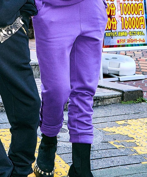 ANNA SUI（アナスイ）の「ANNA SUI x ATMOS ロゴ刺繍スウェットパンツ 【SP】（スウェットパンツ・メンズ・ブラック/パープル・M/L）」の3枚目の写真