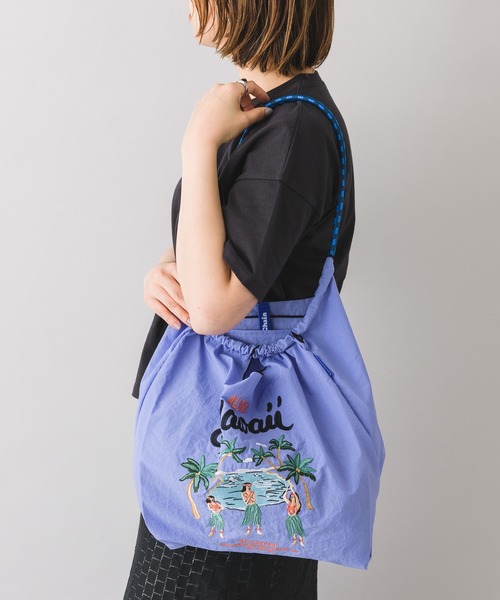 Ball&Chain（ボールアンドチェーン）の「【KATHARINE ROSS】Ball&Chain 撥水アニマル柄刺繍トートバッグ レギュラーサイズ（トートバッグ・レディース・ライトグレー/ベージュ/オレンジ/マスタード/グレー系その他2/パープル/カーキ/ベージュ系その他2/パープル系1/グレー/グレー系その他3/ホワイト/パープル系2/ブラック/ピンク/イエロー系2/ベージュ系その他3/パープル系その他/イエロー系その他/ピンク系その他/グレー系その他4・MEDIUM）」の15枚目の写真