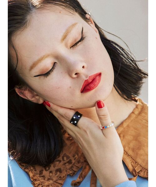 jouetie（ジュエティ）の「アクリルビジュー2セットリング（リング・レディース・ブラック/レッド/ピンク/グリーン・FREE）」の2枚目の写真