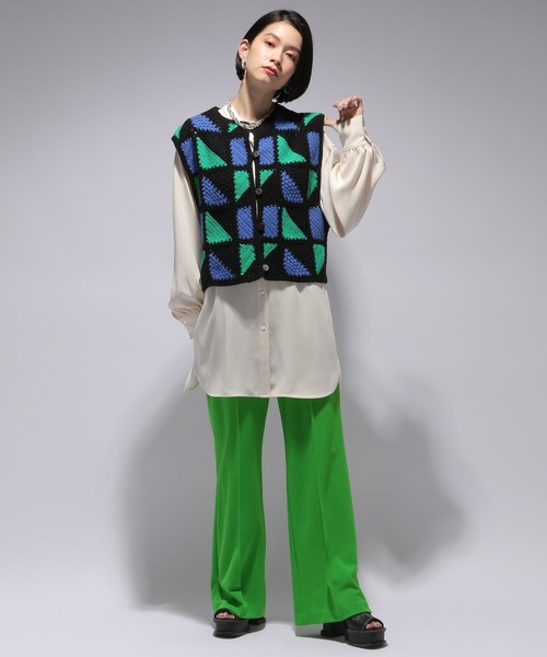 HARE（ハレ）の「カラーソフトワイドフレアパンツ(HARE)（その他パンツ・レディース・ブラック/ブルー/グリーン・SMALL/MEDIUM）」の20枚目の写真