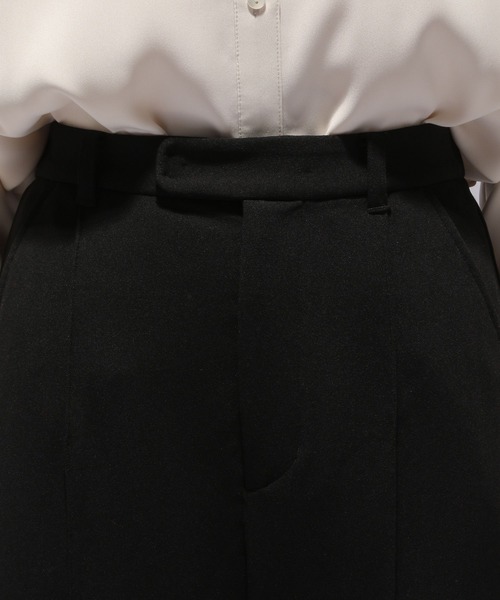 HARE（ハレ）の「カラーソフトワイドフレアパンツ(HARE)（その他パンツ・レディース・ブラック/ブルー/グリーン・SMALL/MEDIUM）」の5枚目の写真