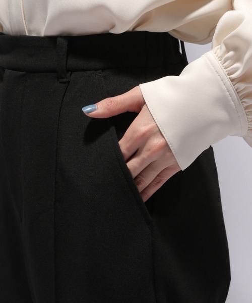 HARE（ハレ）の「カラーソフトワイドフレアパンツ(HARE)（その他パンツ・レディース・ブラック/ブルー/グリーン・SMALL/MEDIUM）」の16枚目の写真