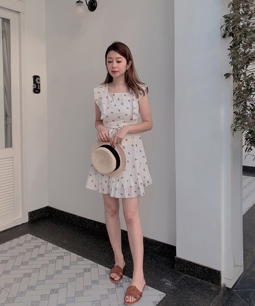 lissi Boutique(リージーブティック)の「【lissi Boutique】チェリーハイウエストフレアリボンワンピース(ワンピース・レディース・アイボリー・FREE)」の2枚目の写真