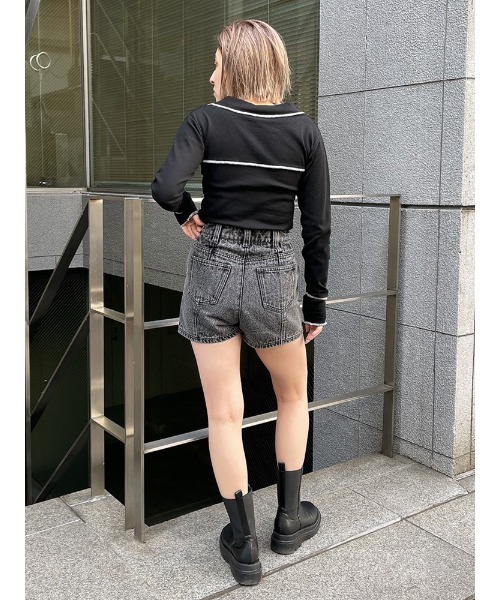 ENVYM（アンビー）の「ロックパイピングＰＯ（Tシャツ/カットソー・レディース・ブラック/ホワイト・FREE）」の8枚目の写真
