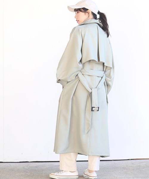 rps（アールピーエス）の「２ＷＡＹカラーボリュームスリーブコート（トレンチコート・レディース・ベージュ/ライトカーキ/グレイッシュベージュ・M）」の11枚目の写真