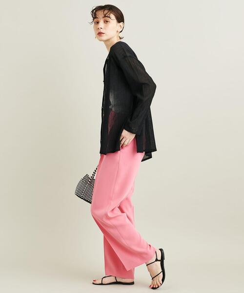 BEAUTY&YOUTH UNITED ARROWS（ビューティーアンドユースユナイテッドアローズ）の「クレープ クルーネックカーディガン -ウォッシャブル-（カーディガン/ボレロ・レディース・ライム/ブラック/ホワイト/ダークブラウン/イエロー・FREE）」の16枚目の写真