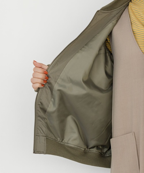 studio CLIP(スタディオクリップ)の「【低身長向けアイテム/WEB限定】MA-1(MA-1・レディース・ベージュ/カーキ・FREE)」の6枚目の写真