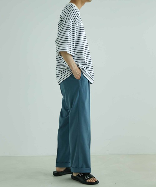 ADAM ET ROPE'(アダムエロペ)の「ドビーブッチャー ワイド アンクル テーパードスラックス(スラックス・メンズ・ネイビー/ブルー系その他5・S/M/L)」の22枚目の写真