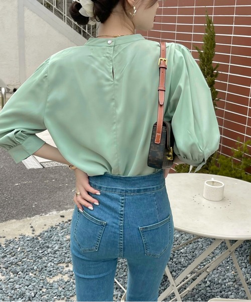 emi+(エミプラス)の「5分袖タックセンター配色ラインブラウス(シャツ/ブラウス・レディース・ホワイト/ブラック/ベージュ/ライトグリーン/ブルー・FREE)」の20枚目の写真