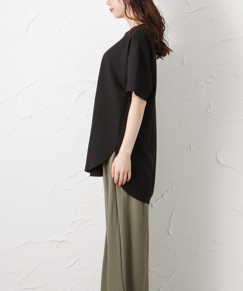 Mac-House（マックハウス）の「SARARI サラリ チュニック丈Tシャツ（Tシャツ/カットソー・レディース・ブラック/グレー/ブルー/グレイッシュベージュ・フリー）」の8枚目の写真