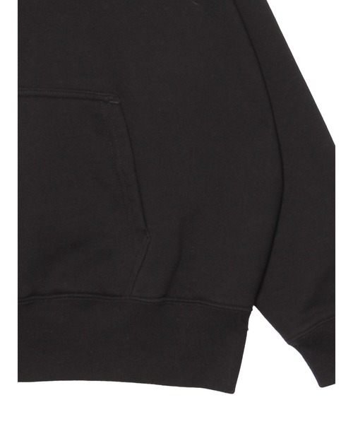 PAMEO POSE（パメオポーズ）の「Big P Hoodie（パーカー・レディース・ホワイト/ブラック/ベージュ・FREE）」の13枚目の写真