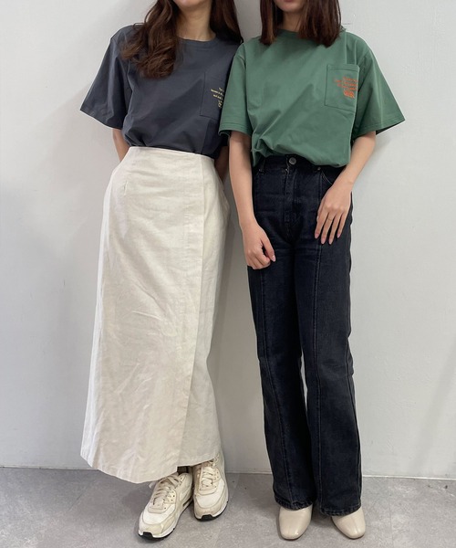 ADIRA(アディラ)の「ユニセックス刺繍ポケT(Tシャツ/カットソー・レディース・チャコールグレー/グリーン・LARGE)」の4枚目の写真