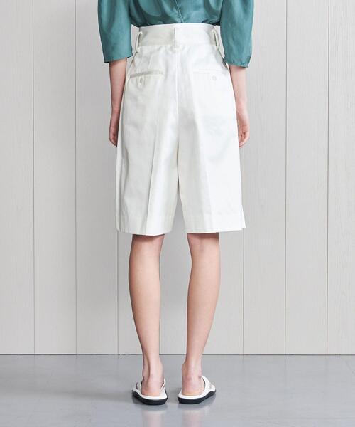 H　BEAUTY&YOUTH UNITED ARROWS（エイチビューティーアンドユースユナイテッドアローズ）の「＜H＞COTTON SATIN TUCK HALF PANTS/パンツ（その他パンツ・レディース・ホワイト/ブラック・S/M）」の6枚目の写真