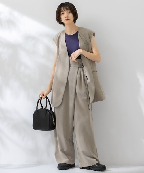 KBF（ケイビーエフ）の「ラウンドノーカラージレ（ベスト）」 - WEAR