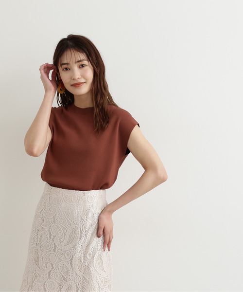 NATURAL BEAUTY BASIC(ナチュラルビューティーベーシック)の「総針モックネックニット(ニット/セーター・レディース・ブラウン/ライトグリーン/ベージュ/ブラック・MEDIUM)」の16枚目の写真