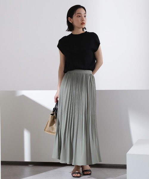 NATURAL BEAUTY BASIC(ナチュラルビューティーベーシック)の「総針モックネックニット(ニット/セーター・レディース・ブラウン/ライトグリーン/ベージュ/ブラック・MEDIUM)」の21枚目の写真