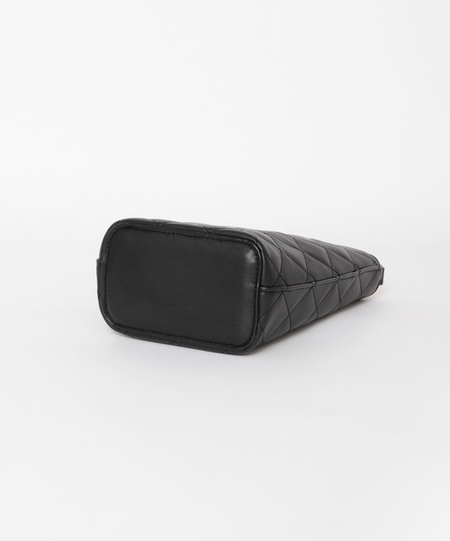 RODE SKO（ロデスコ）の「キルティングチェーン2WAYショルダー（ショルダーバッグ・レディース・ブラック/ベージュ系その他/レッド系その他・ONE）」の5枚目の写真