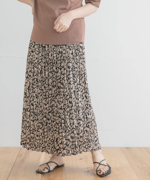 ITEMS URBANRESEARCH（アイテムズ アーバンリサーチ）の「ガラプリーツスカート（スカート・レディース・ブラック/ブラウン/カーキ・FREE）」の2枚目の写真