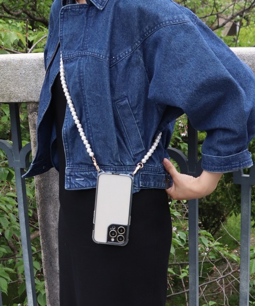 relac（レーラック）の「スマホショルダー ケース付き パールチェーン（スマホケース/カバー・レディース・ブラック/シルバー/ゴールド・C/F/G/H/D/B/Q/O/R/P）」の2枚目の写真