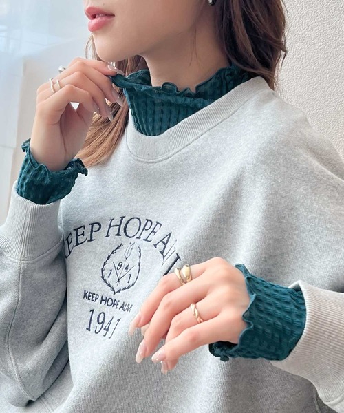 classicalelf（クラシカルエルフ）の「品良く大人可愛い。ぽこぽこシアー素材メロウカットソー（シャツ/ブラウス・レディース・ブラック/ホワイト/ブルー/ピンクベージュ・LARGE/MEDIUM/SMALL/X-LARGE）」の11枚目の写真