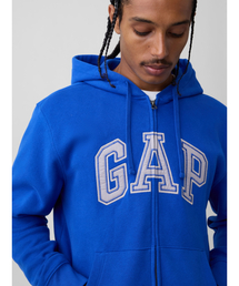 GAP（ギャップ）の「GAPアーチロゴ フルジップ パーカー(ユニセックス)（パーカー）」