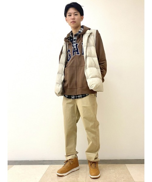 GAP（ギャップ）の「GAPアーチロゴ フルジップ パーカー(ユニセックス)（パーカー・メンズ・ブラウン/グリーン/ワイン/パープル/ライトグリーン・S/M/L/XL/XS）」の17枚目の写真