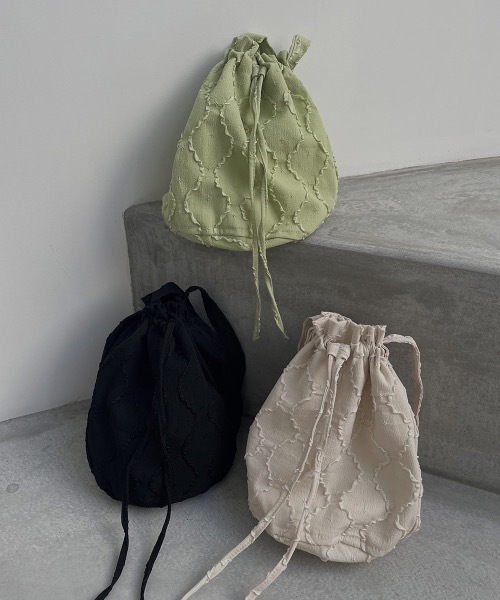 I_am（アイアム）の「wave design purse bag（ハンドバッグ・レディース・ブラック/アイボリー・FREE）」の5枚目の写真