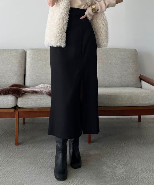 MAJESTIC LEGON（マジェスティックレゴン）の「サイドスリットIラインスカート（スカート・レディース・ブラック/ブラック系その他/ホワイト系その他2・MEDIUM）」の3枚目の写真