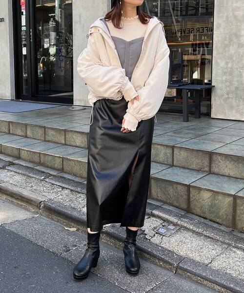 MAJESTIC LEGON（マジェスティックレゴン）の「サイドスリットIラインスカート（スカート・レディース・ブラック/ブラック系その他/ホワイト系その他2・MEDIUM）」の21枚目の写真