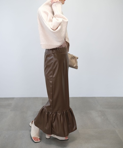 ＡＮＤＪ（アンドジェイ）の「【2022/AW】【ANDJMADE】フェイクレザーマーメイドスカート（スカート・レディース・グリーン系その他/モスグリーン/アイボリー/ブラウン/ブラック・M）」の18枚目の写真