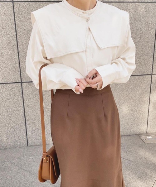 Isn't She?（イズントシー）の「3wayビッグカラーブラウス（シャツ/ブラウス・レディース・アイボリー/ライトベージュ/グリーン系/チャコールグレー・FREE）」の2枚目の写真