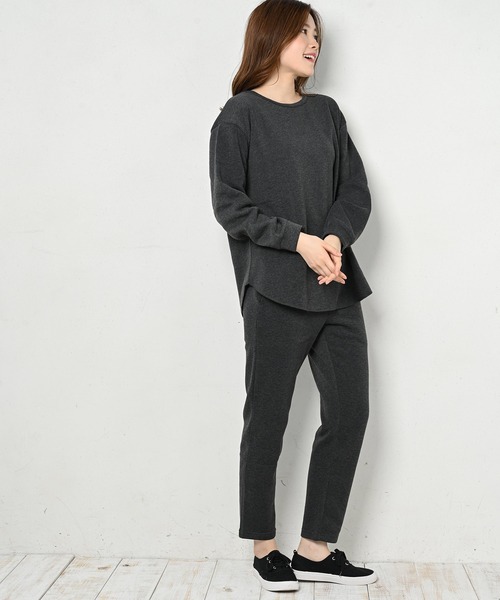 FUNALIVE（ファンアライブ）の「CELESTE RANA ラウンドトップステーパードパンツ上下セット（ルームウェア/パジャマ・レディース・ブラック/グレー/モスグリーン/モカ/チャコール・M-L/L-XL/XXL）」の4枚目の写真