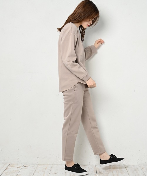 FUNALIVE（ファンアライブ）の「CELESTE RANA ラウンドトップステーパードパンツ上下セット（ルームウェア/パジャマ・レディース・ブラック/グレー/モスグリーン/モカ/チャコール・M-L/L-XL/XXL）」の16枚目の写真