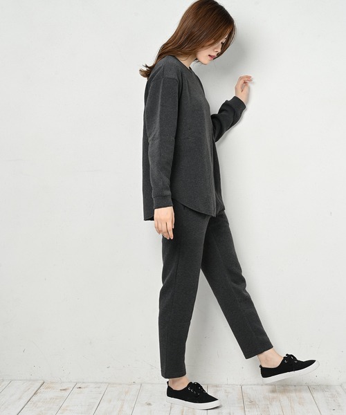 FUNALIVE（ファンアライブ）の「CELESTE RANA ラウンドトップステーパードパンツ上下セット（ルームウェア/パジャマ・レディース・ブラック/グレー/モスグリーン/モカ/チャコール・M-L/L-XL/XXL）」の10枚目の写真