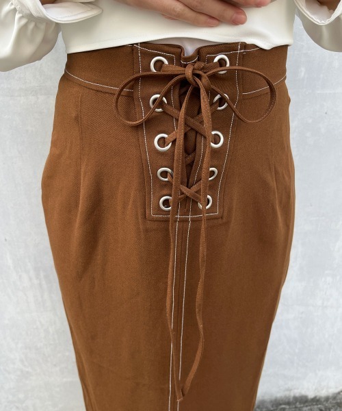 A de a.v.v(アードアー・ヴェ・ヴェ)の「バイカラーステッチナロースカート(スカート・レディース・ブラウン/ブラック・SMALL/MEDIUM)」の12枚目の写真