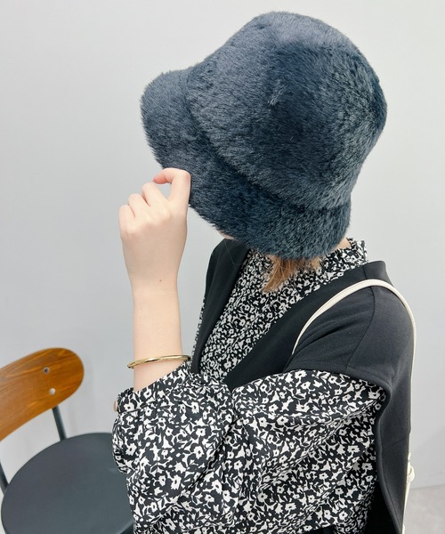 un dix cors（アンディコール）の「ファーバケットハット（ハット・レディース・ブラック/ライトベージュ・FREE）」の7枚目の写真