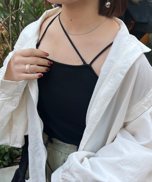 nemne store（ネンネストア）の「【低身長用サイズあり / 紐取り外し可能 】カップ付きマルチウェイストラップキャミソール（キャミソール・レディース・アイボリー/ブラック/ブルー/ピンク/グリーン・SMALL/MEDIUM）」の3枚目の写真