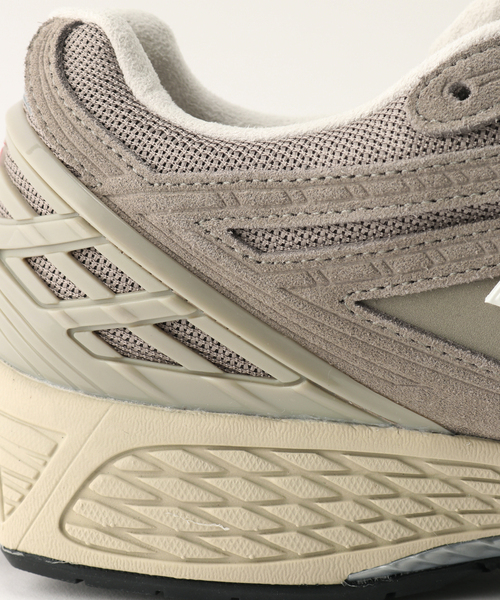 NEW BALANCE（ニューバランス）の「【New Balance / ニューバランス】M1906RL（スニーカー・メンズ・チャコールグレー・29cm/26cm/26.5cm/27.5cm/28cm/27cm）」の4枚目の写真