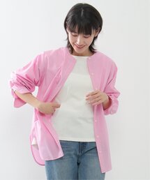 ナチュラルランドリー　バンドカラーシャツ　ピンク バンドカラーシャツ」に該当するピンク/桃色系のファッション