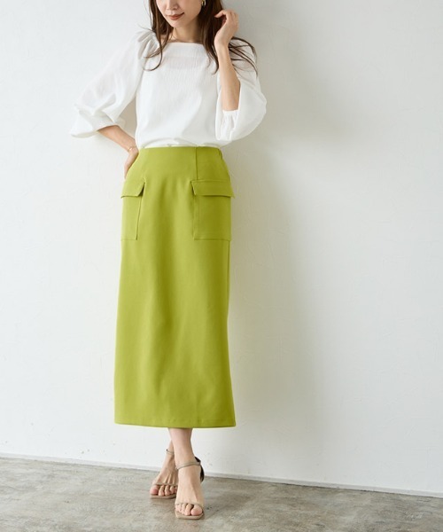 Pierrot（ピエロ）の「サイドフラップポケットIラインスカート（スカート・レディース・ライム/ライトカーキ/ピンク/オフホワイト/ネイビー・M/L/PM）」の10枚目の写真