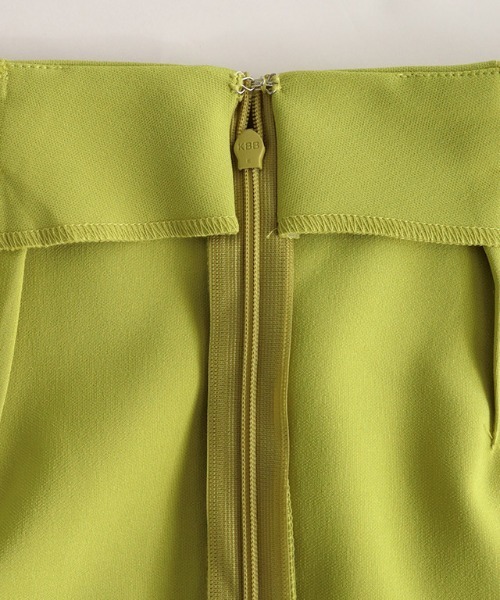 Pierrot（ピエロ）の「サイドフラップポケットIラインスカート（スカート・レディース・ライム/ライトカーキ/ピンク/オフホワイト/ネイビー・M/L/PM）」の9枚目の写真