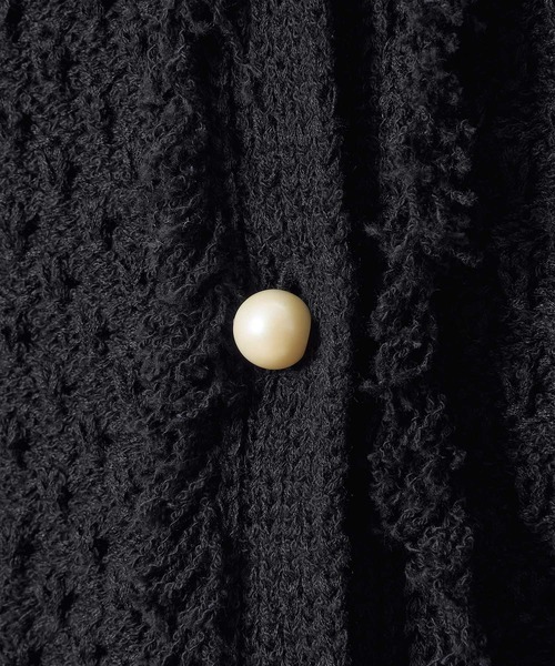 allureville（アルアバイル）の「フリゼVネックニットジャケット（カーディガン/ボレロ・レディース・ネイビー/オフホワイト・2）」の11枚目の写真