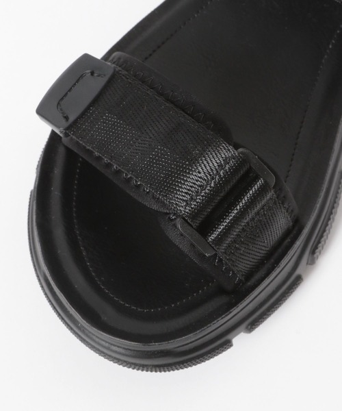 LOWRYS FARM(ローリーズファーム)の「カンドウフィットスポサン 177270(サンダル・レディース・ブラック/ホワイト・MEDIUM/LARGE)」の15枚目の写真