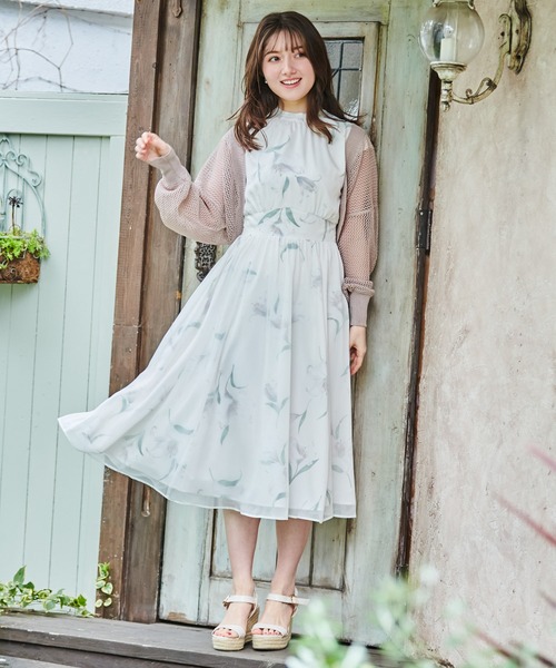 極美品✨着画あり リリープリントワンピース ノエラ Noela 花柄 とろみ セール】リリーフラワーワンピ（ワンピース）｜Noela（ノエラ