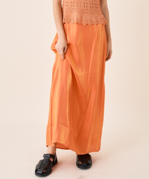 Solace（ソレイス）の「サテンオーロラスカート（スカート・レディース・アイボリー/ブルー/オレンジ・FREE）」の20枚目の写真