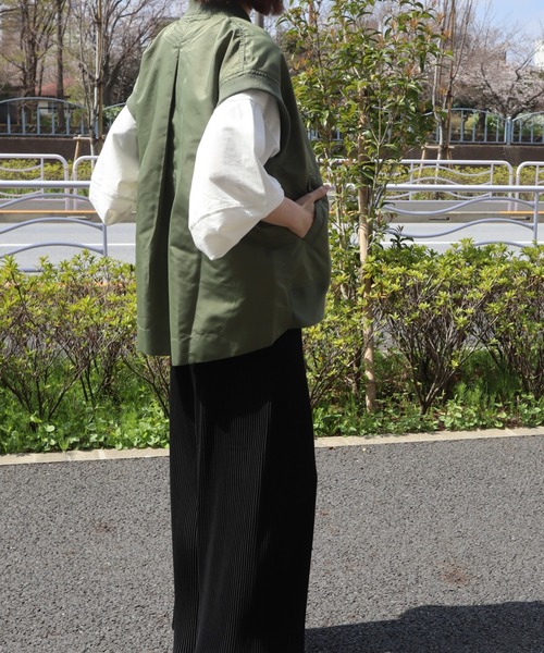 AMERICAN HOLIC(アメリカンホリック)の「MA-1ノースリーブブルゾン(その他アウター・レディース・カーキ・L/M)」の6枚目の写真